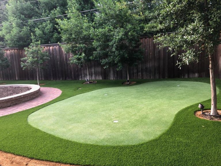 Commercial indoor putting green Ovilla turf installation