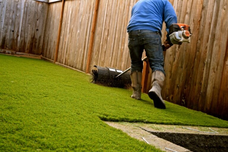 6 Signs Your Artificial Turf Needs Professional Cleaning
